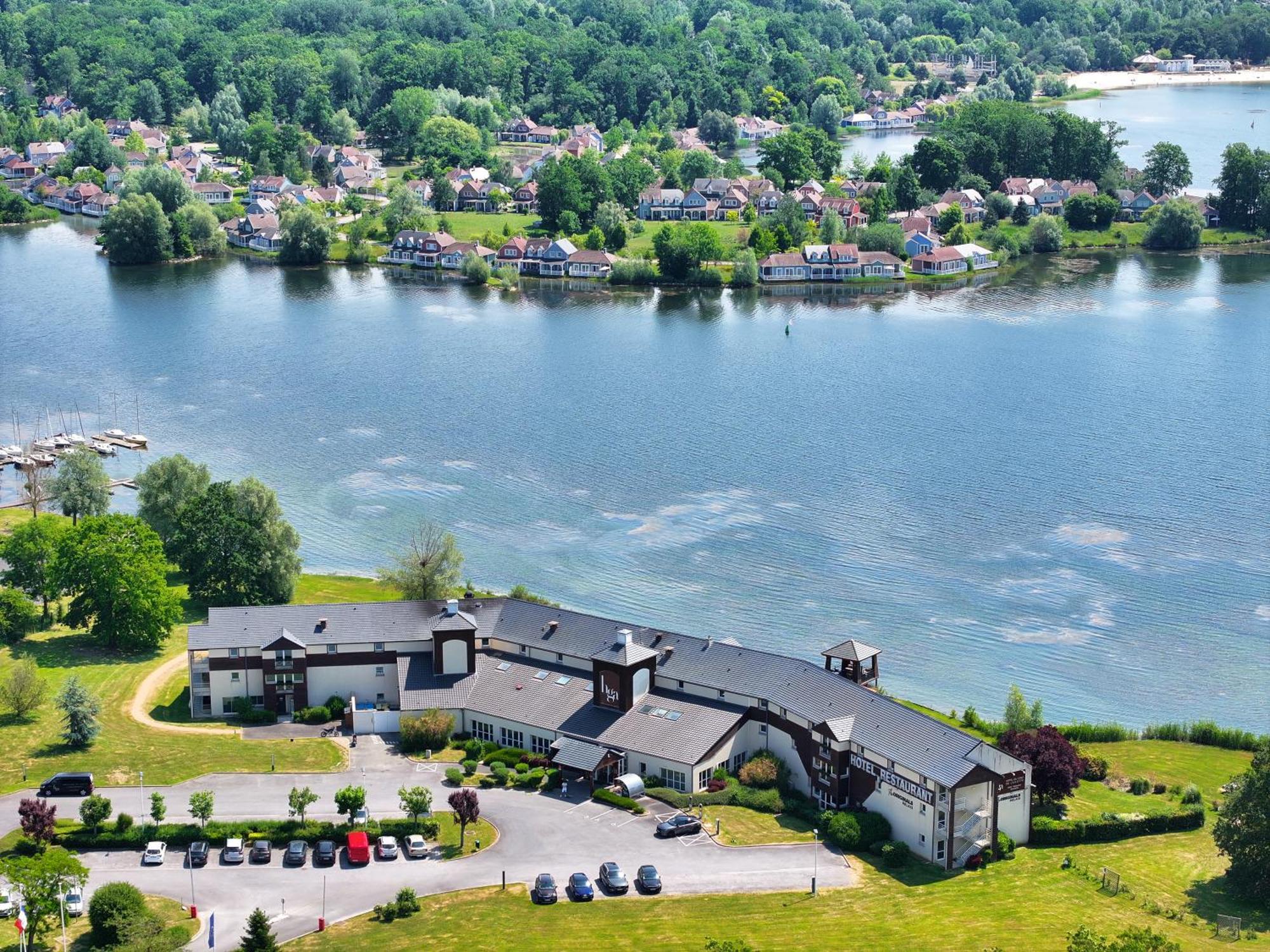 Hotel Du Golf De L'Ailette, The Originals Relais Шамуил Екстериор снимка