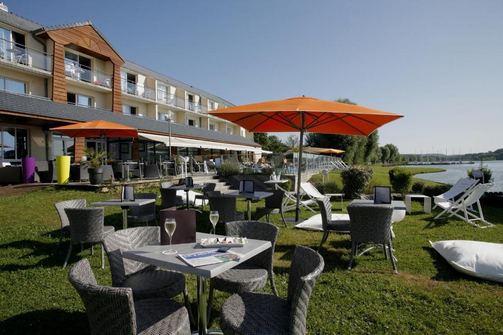 Hotel Du Golf De L'Ailette, The Originals Relais Шамуил Екстериор снимка